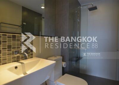 Urbano Absolute Sathon-Taksin BTS KRUNG THON BURI 2 Bed 2 Bath  C140715015