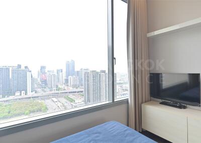 Q Asoke MRT Phetchaburi 2 Bed 1 Bath  C120116003