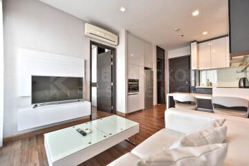 Ivy Ampio MRT Thai Cultural Center 1 Bed 1 Bath  C040515020