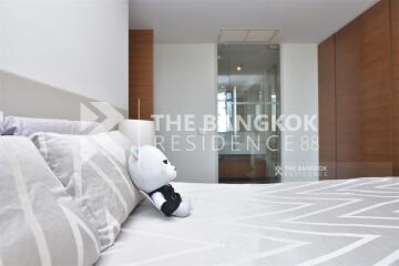 The River BTS SAPHAN TAKSIN 1 Bed 1 Bath  C090216060