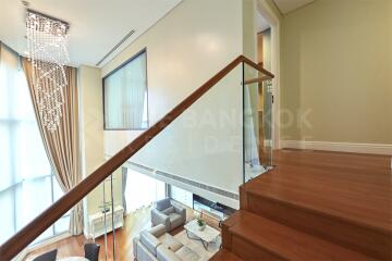 Bright 24 BTS PHROM PHONG 3 Bed 3 Bath  C1906140411