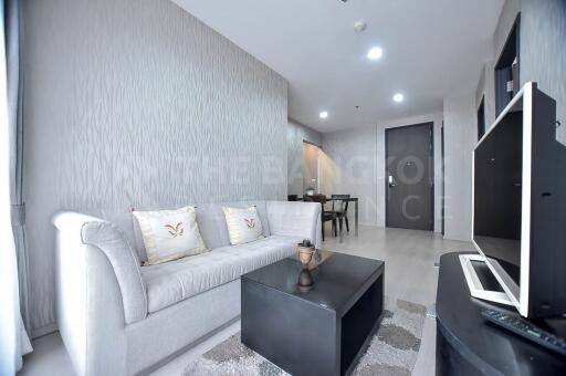 RHYTHM Sukhumvit 44/1 BTS PHRA KHANONG 2 Bed 1 Bath  C130314007