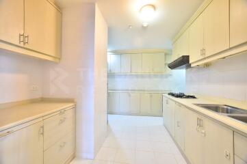 Waterford Park Thonglor BTS THONG LO 3 Bed 3 Bath  C240516026