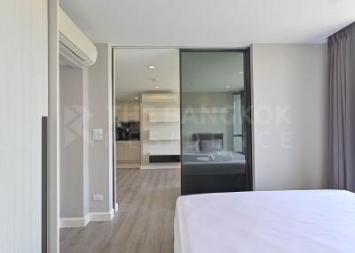 The Room Sukhumvit 40 BTS EKKAMAI 1 Bed 1 Bath  C1912200454