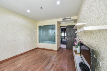 The Address Chidlom BTS CHIT LOM 1 Bed 1 Bath  C120414022