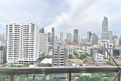 Sukhumvit City Resort BTS NANA 2 Bed 2 Bath  C230610004