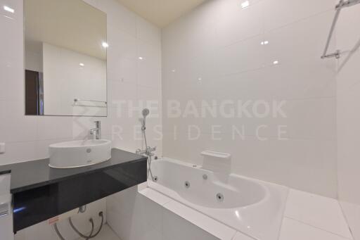 Sukhumvit City Resort BTS NANA 2 Bed 2 Bath  C230610004