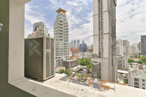 Royal Castle Sukhumvit BTS THONG LO 3 Bed 3 Bath  C281213002