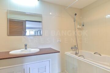 Royal Castle Sukhumvit BTS THONG LO 3 Bed 3 Bath  C281213002