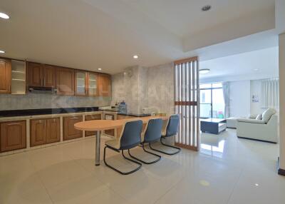 Royal Castle Sukhumvit BTS THONG LO 3 Bed 3 Bath  C281213002