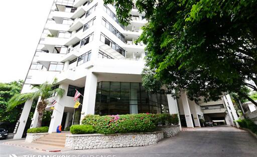 Watermark Chaophraya River BTS SAPHAN TAKSIN 3 Bed 3 Bath  C230413013