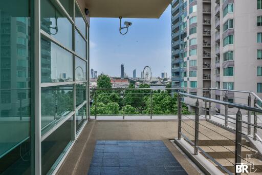 Watermark Chaophraya River BTS SAPHAN TAKSIN 3 Bed 3 Bath  C230413013