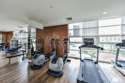 Watermark Chaophraya River BTS SAPHAN TAKSIN 3 Bed 3 Bath  C230413013