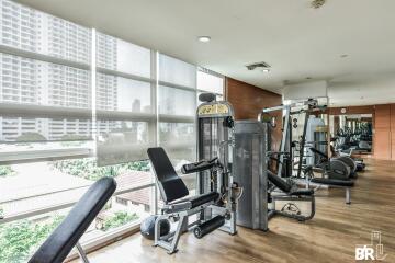 Watermark Chaophraya River BTS SAPHAN TAKSIN 3 Bed 3 Bath  C230413013