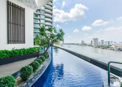 Menam Residences BTS SAPHAN TAKSIN 3 Bed 3 Bath  C130717019