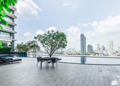 Menam Residences BTS SAPHAN TAKSIN 3 Bed 3 Bath  C130717019