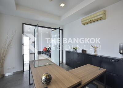 Nusasiri Grand Condo BTS EKKAMAI 3 Bed 2 Bath  C170517023