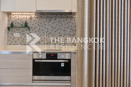 The Room Sukhumvit  21 BTS ASOKE Studio 1 Bath  C271016046