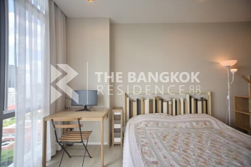 The Room Sukhumvit  21 BTS ASOKE Studio 1 Bath  C271016046