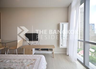 The Room Sukhumvit  21 BTS ASOKE Studio 1 Bath  C271016046