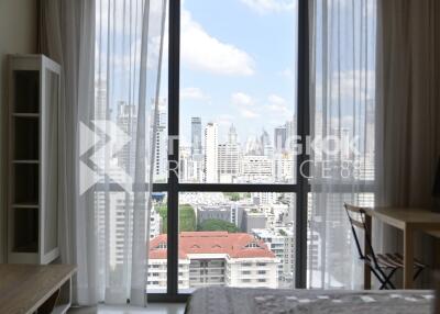 The Room Sukhumvit  21 BTS ASOKE Studio 1 Bath  C271016046