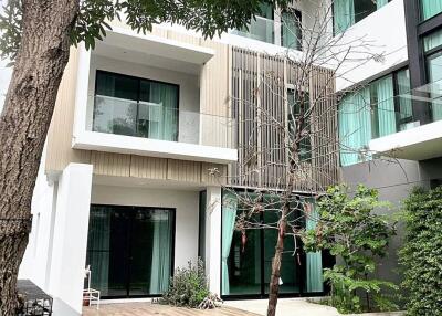 4 Bed 380 SQ.M Nantawan Rama 9 - New Krungthepkreetha