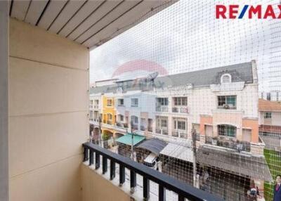 131 Sqm., 4 Beds Townhouse listed for ฿ 2,790,000.