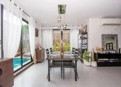 Modern Pool Villa :  Ploenchit Collina San Kamphaeng