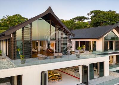 A Luxury Oceanfront Villa Nestled in Cape Yamu