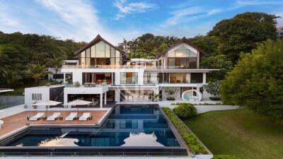 A Luxury Oceanfront Villa Nestled in Cape Yamu