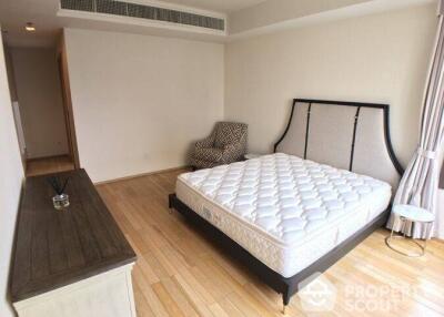 2-BR Condo at Prive By Sansiri near BTS Phloen Chit