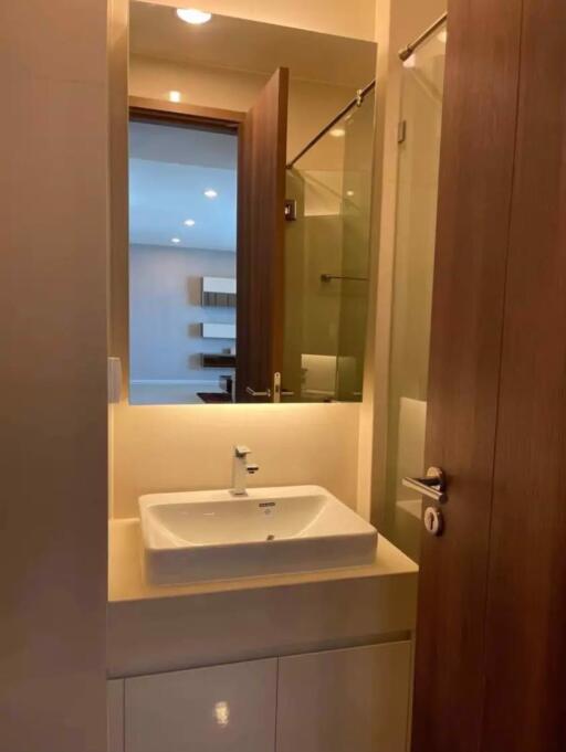 3 bed Condo in Menam Residences Wat Phraya Krai Sub District C021018