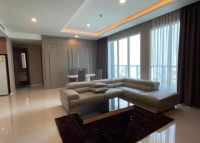 3 bed Condo in Menam Residences Wat Phraya Krai Sub District C021018