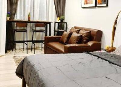 Studio Condo at Life One Wireless near BTS Phloen Chit