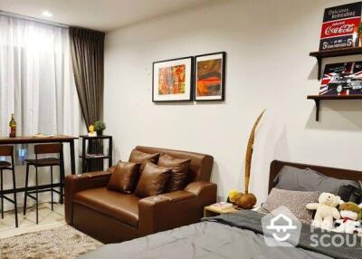 Studio Condo at Life One Wireless near BTS Phloen Chit