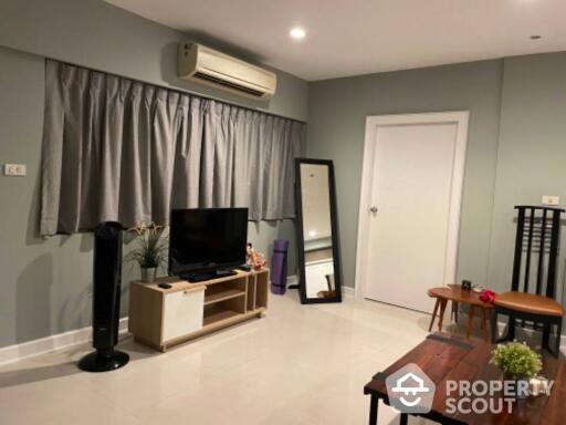 2-BR Condo at Saranjai Mansion Condominium near BTS Nana