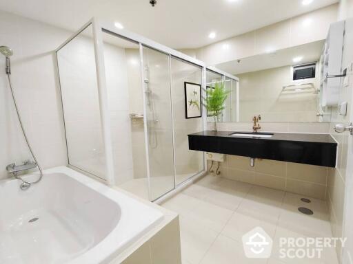 2-BR Condo at Belle Grand Rama 9 near MRT Phra Ram 9