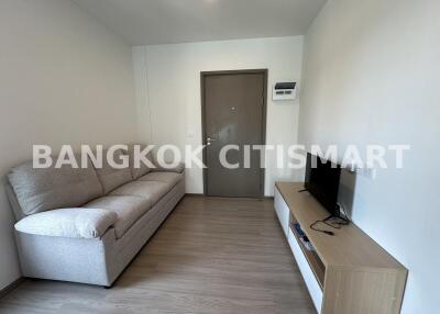 Condo at Aspire Ratchayothin for rent