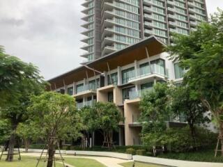 333 Riverside townhouse style condo for sale and rent