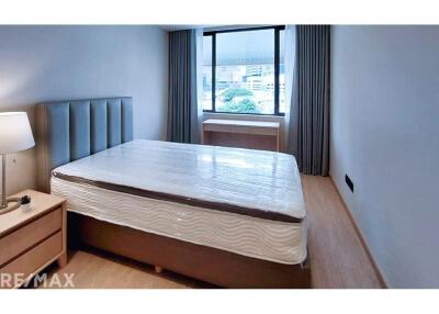 !! Promotion price !! Newly Renovated 3 Bedroom Condo in Private Low Rise Apartment Sathorn