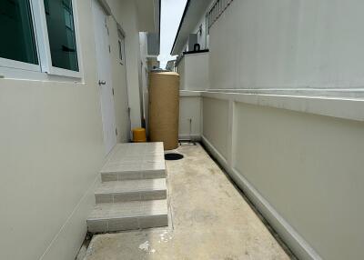 Narrow outdoor space between buildings