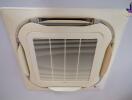 Ceiling-mounted air conditioning unit