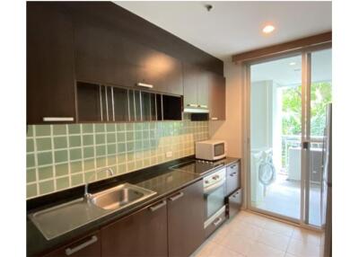 Pet friendly big balcony 2 bedroom in Sathorn