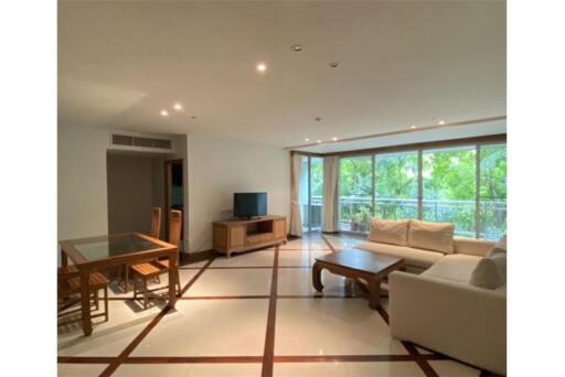 Pet friendly big balcony 2 bedroom in Sathorn