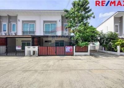 108 Sqm., 3 Beds Townhouse listed for ฿ 3,500,000.