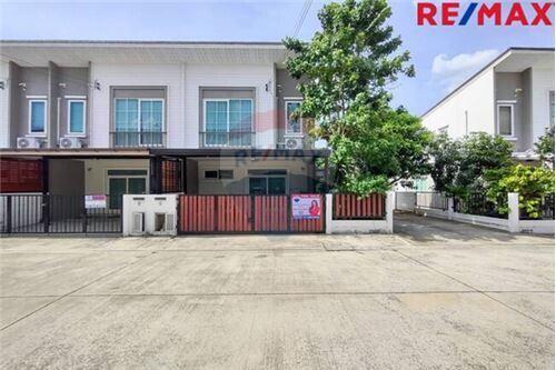 108 Sqm., 3 Beds Townhouse listed for ฿ 3,500,000.