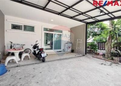 108 Sqm., 3 Beds Townhouse listed for ฿ 3,500,000.