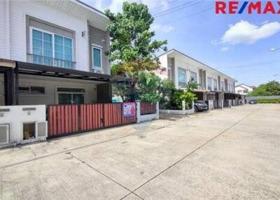 108 Sqm., 3 Beds Townhouse listed for ฿ 3,500,000.