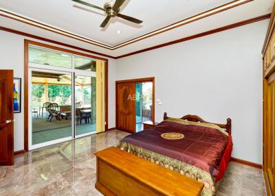 6 Bedrooms 7 Bathrooms in East pattaya