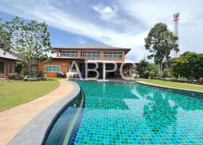 6 Bedrooms 7 Bathrooms in East pattaya